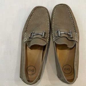 1901 Men’s Light Grey Loafer Size 10